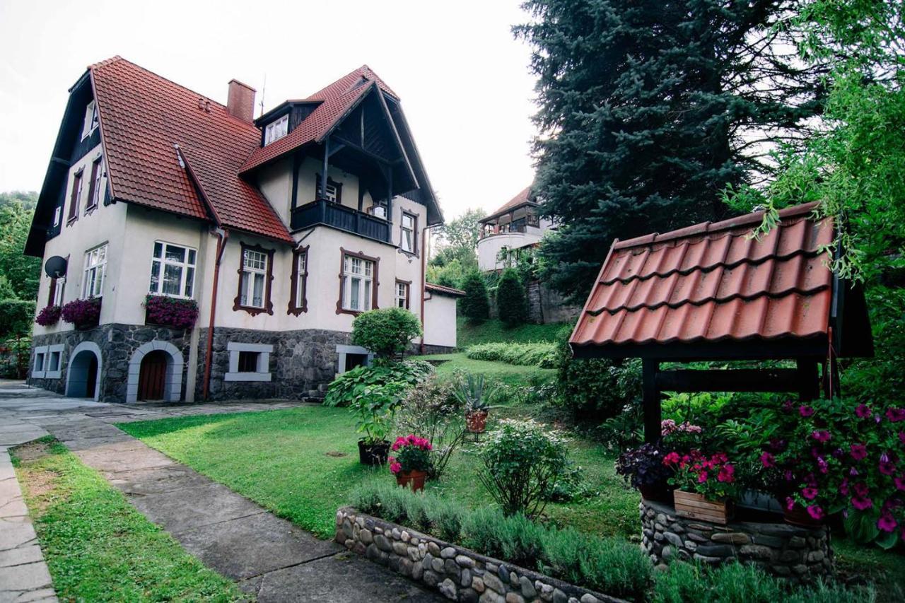 Staszica16 *